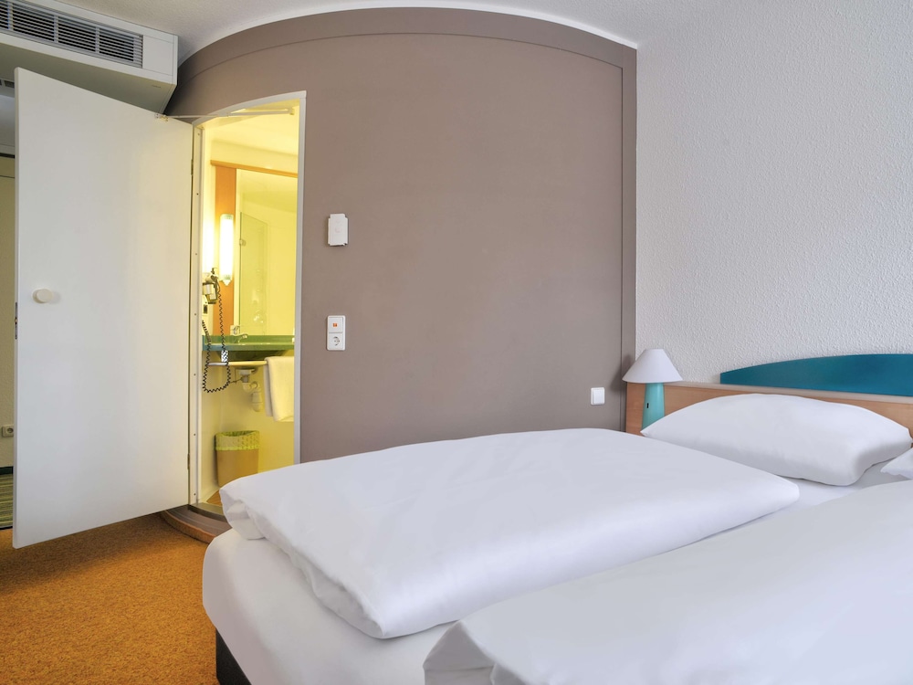 Double Room (French bed) photo 2