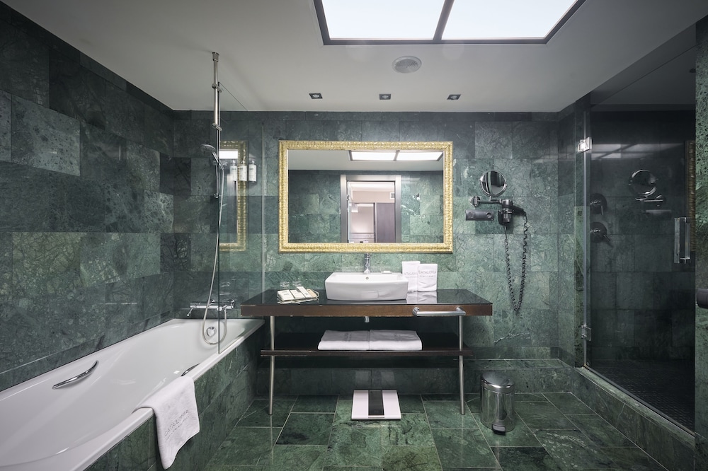 Junior Suite (Single Use) photo 3