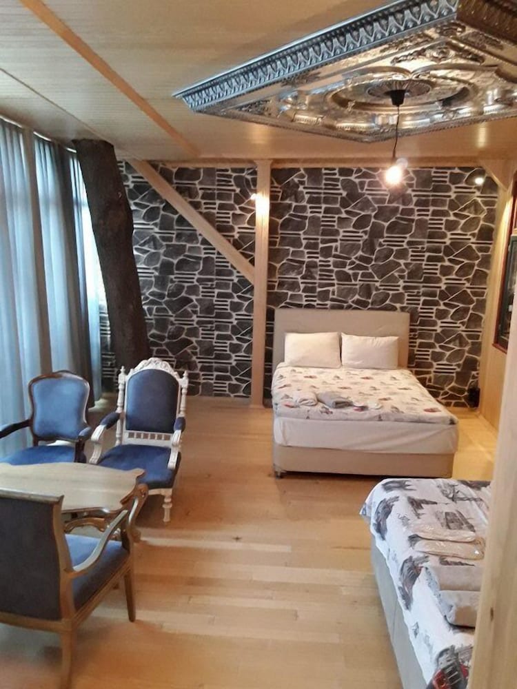 Penthouse photo 1