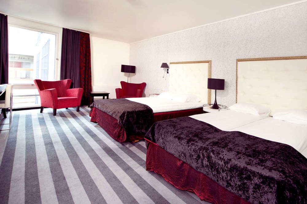 Family Room, 1 Double Bed with Sofa bed - Photo 1