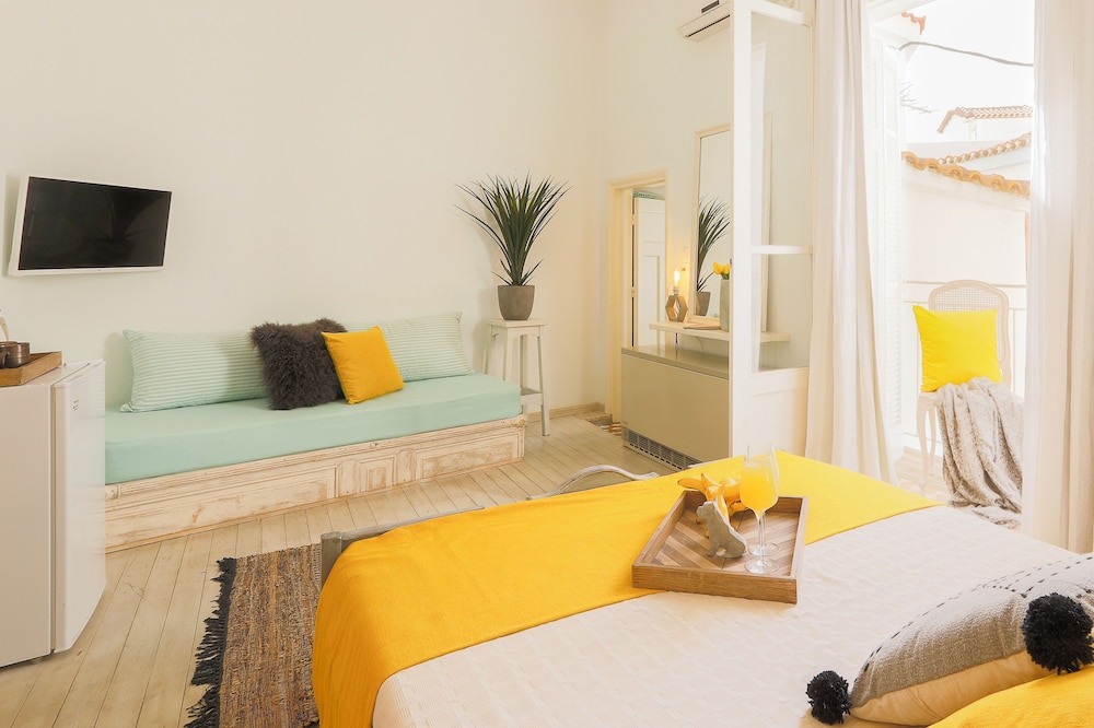 Comfort Double Room, 1 King Bed, Balcony, City View