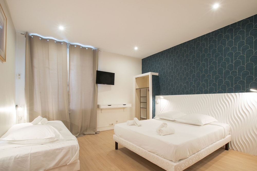 Comfort Suite, Ensuite photo 3