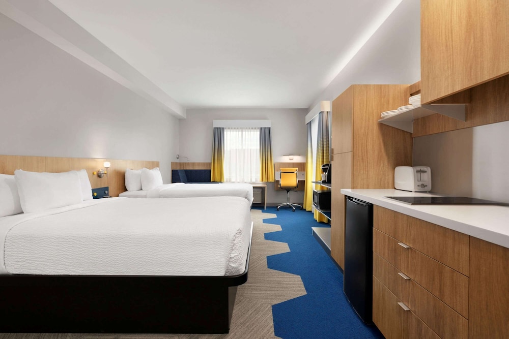 Room, 2 Queen Beds, Non Smoking (Efficiency) - Photo 3