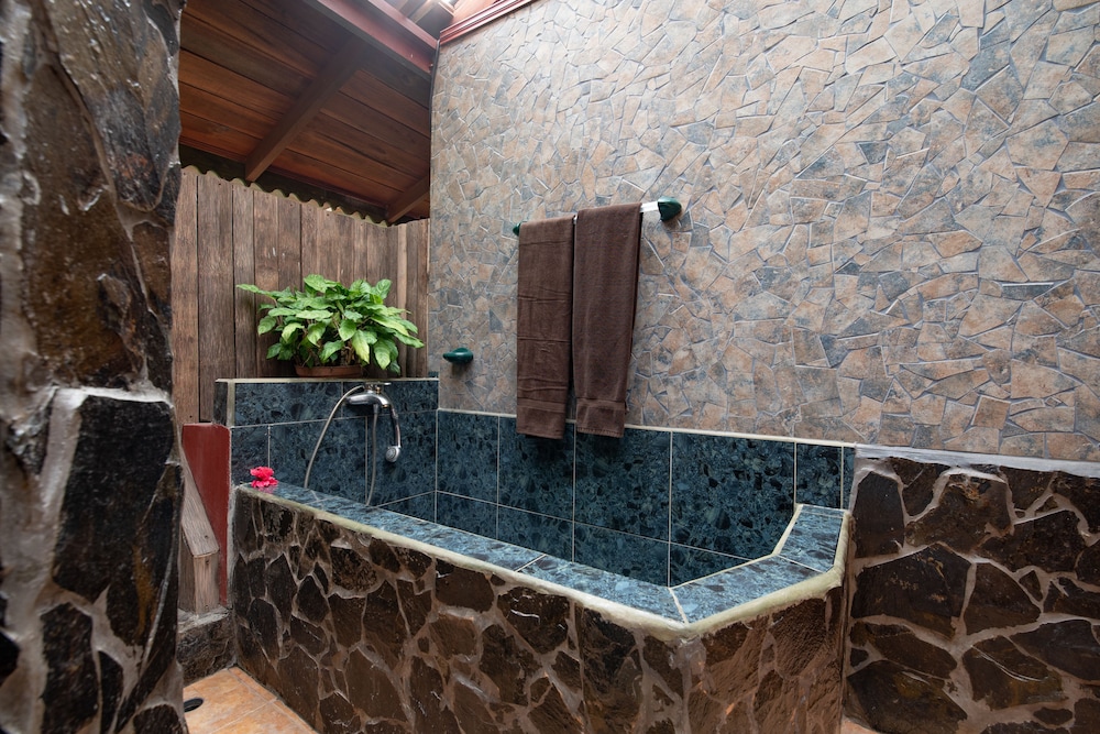 Comfort Tree House, 2 Bedrooms, Non Smoking, Garden View photo 2