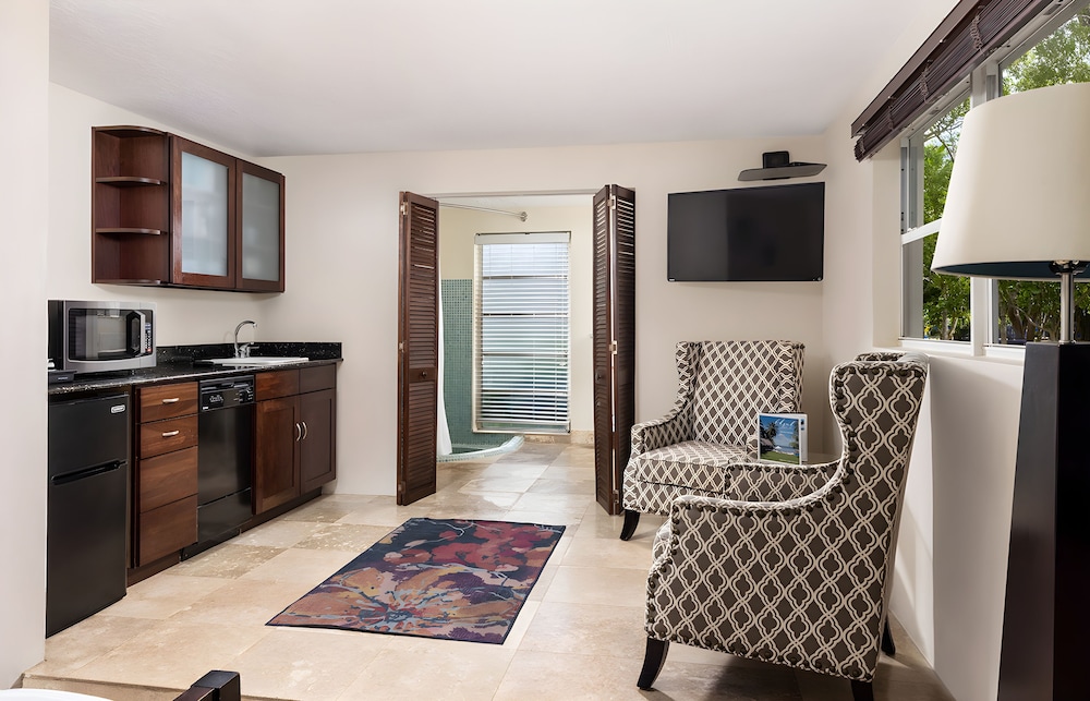 La Palma Tropical Garden Suite - Photo 2