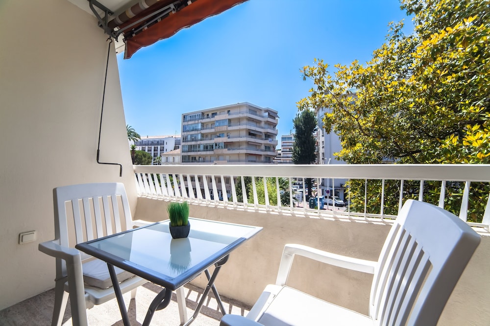 Classic Room, Balcony, Garden View photo 3