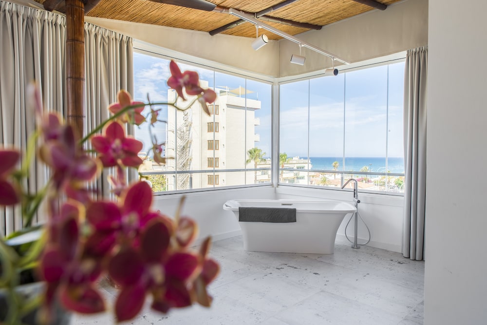 Junior Studio Suite, Sea View - Photo 1