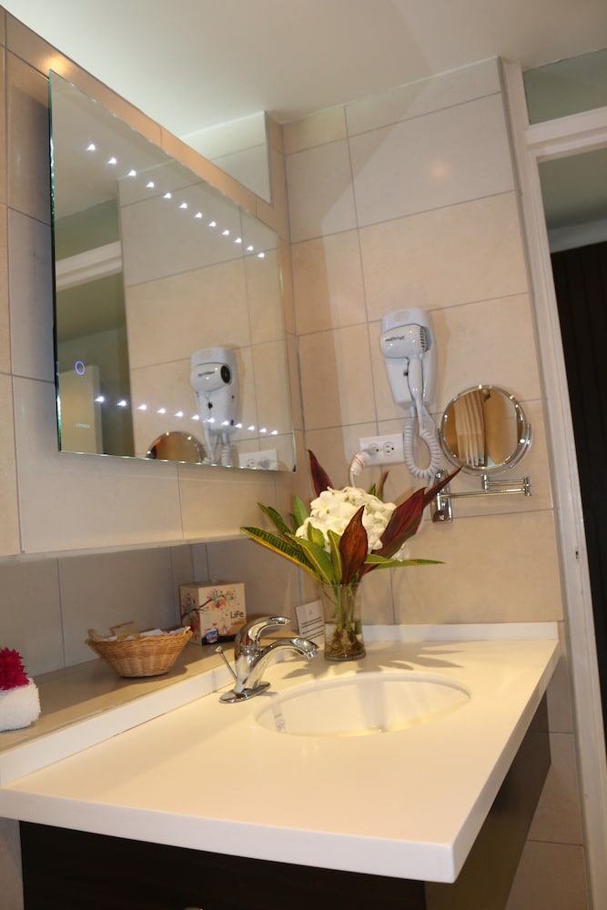 Superior Room, 2 Double Beds, Garden View photo 2
