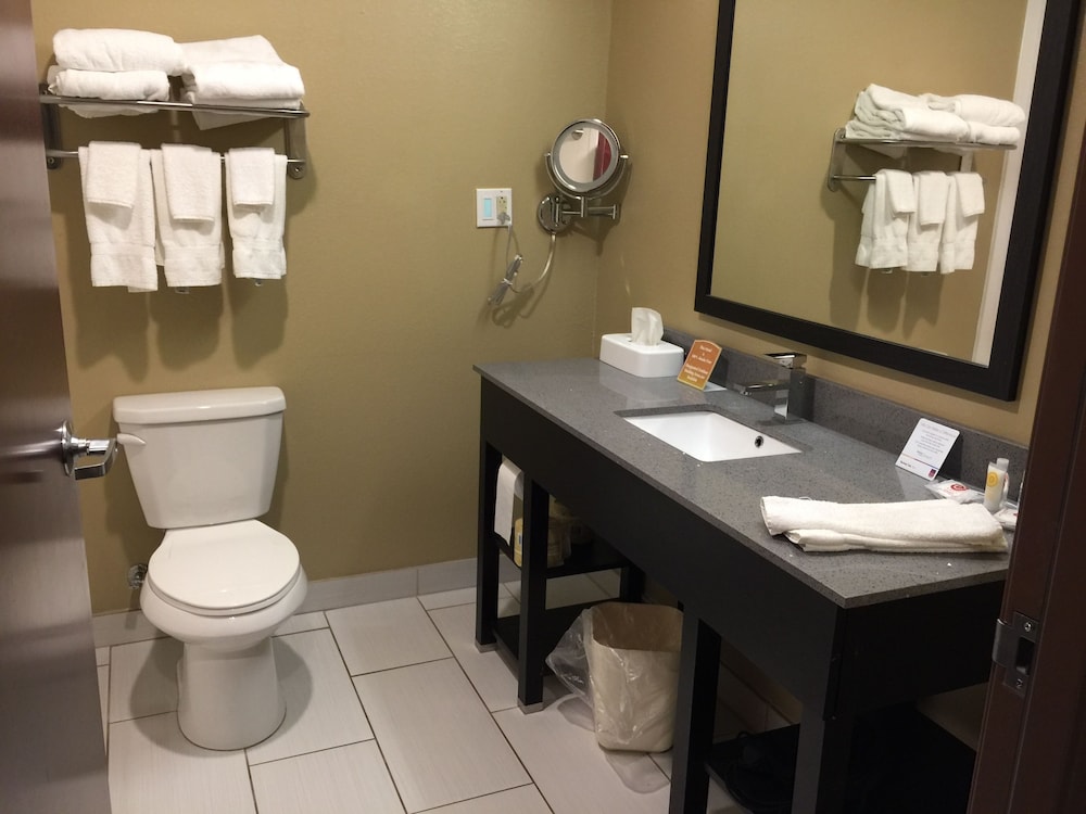 Suite, Multiple Beds, Non Smoking, Bathtub photo 2