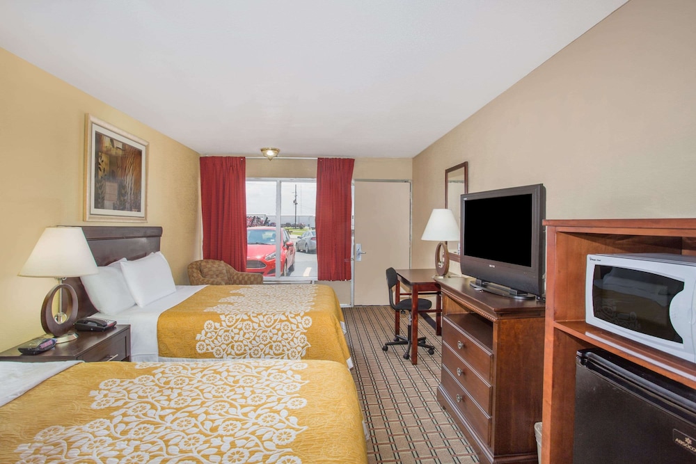 Basic Double Room, Multiple Beds