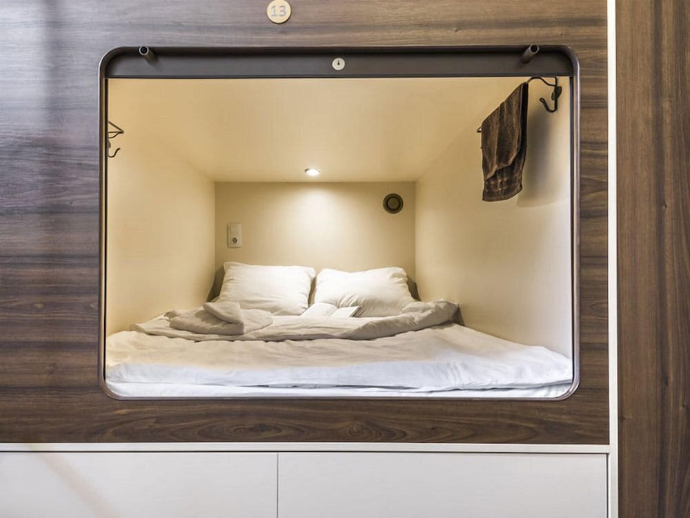 Double Capsule