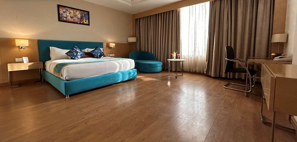 Deluxe Double Room - Photo 10