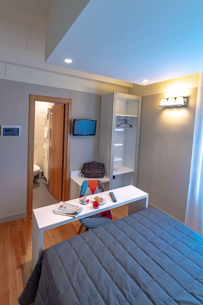 Superior Double Room Single Use photo 2