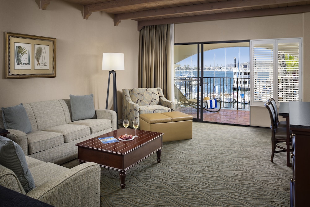 Suite, 1 King Bed with Sofa bed, Bay View (Marina Suite King 2nd Floor)