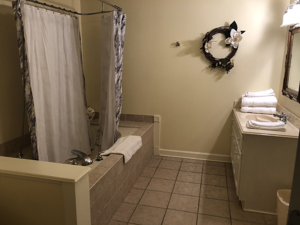Double Room (Magnolia) photo 2