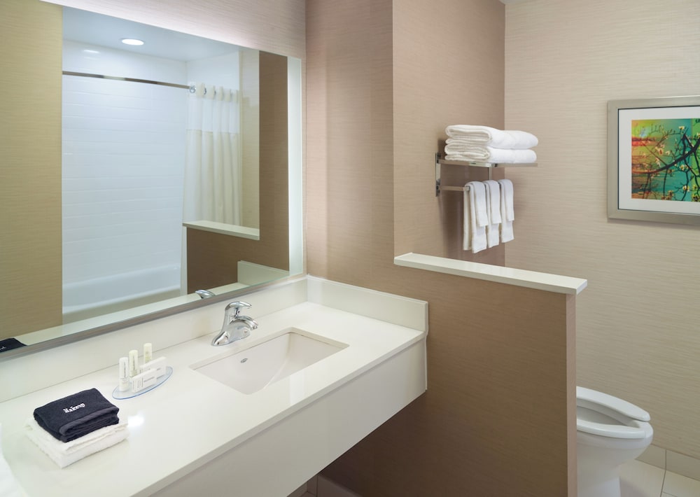 Suite, Multiple Beds photo 3