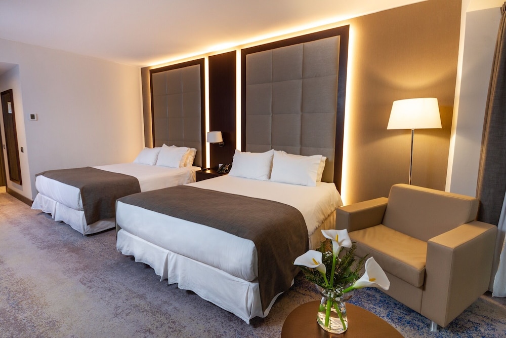 Junior Suite, 2 Queen Beds, Non Smoking (Doble) photo 3