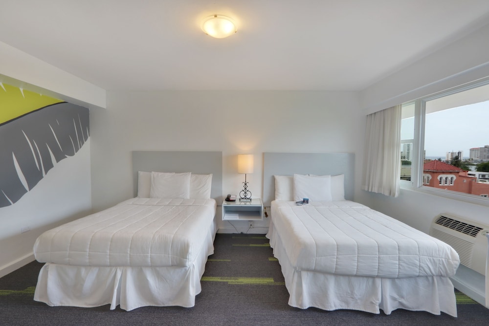 Superior Room, 2 Double Beds, City View