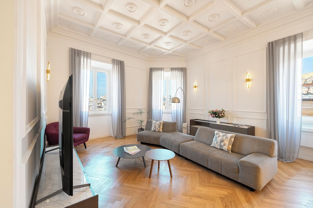 Luxury Apartment, City View, Executive Level