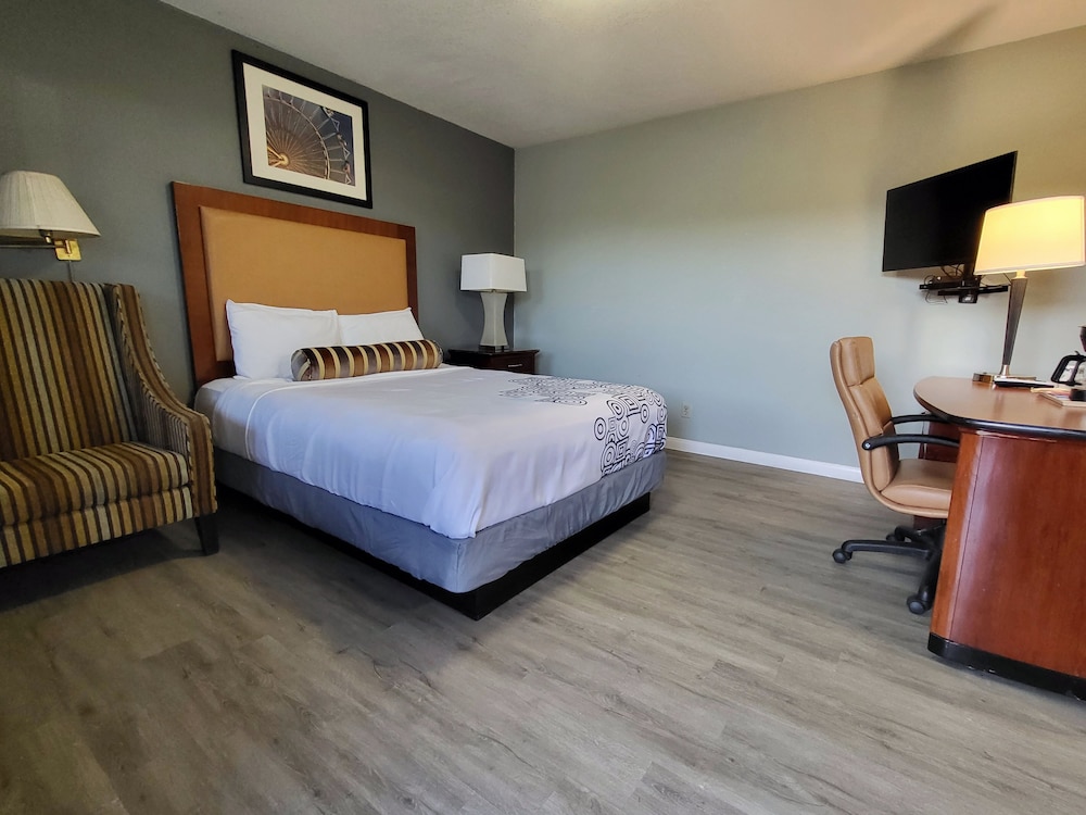 Classic Room, 1 Queen Bed