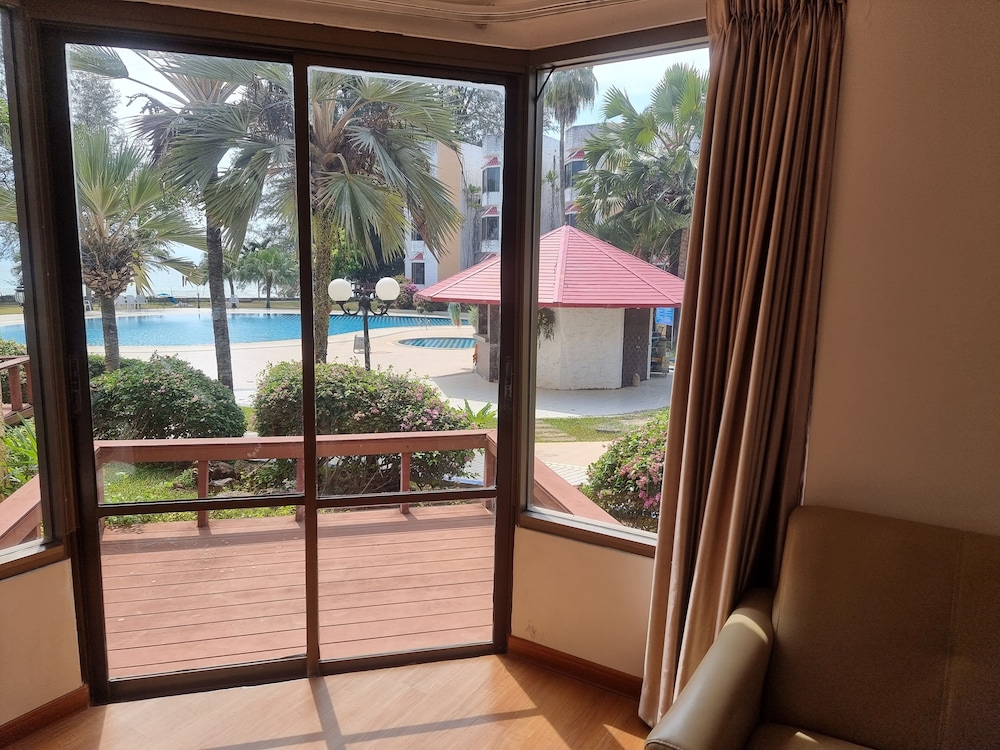 Classic Twin Room, Courtyard View