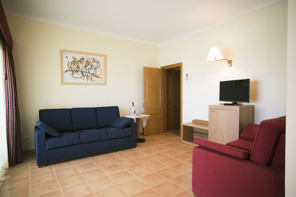 Suite, Balcony - Photo 2