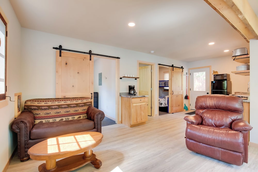 House (2 Bedrooms) photo 3