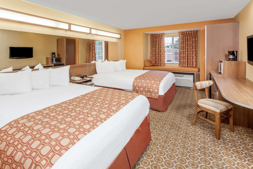 Room, 2 Queen Beds, Accessible, Non Smoking (Mobility Accessible) - Photo 1