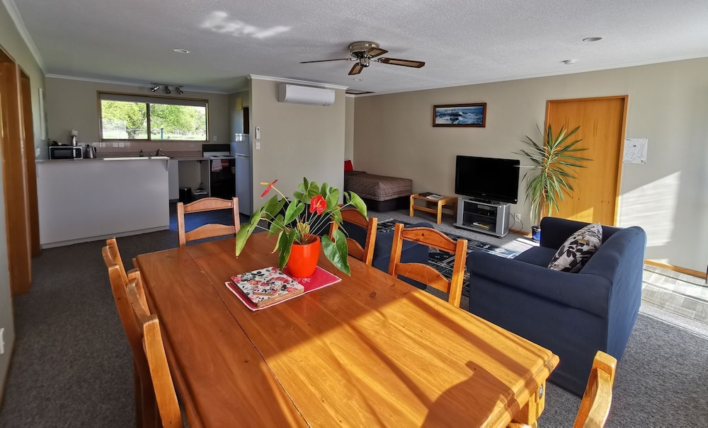 Two Bedroom Family Unit photo 3