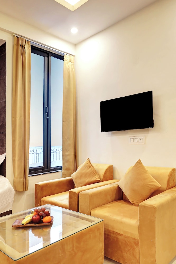 Suite - Photo 4