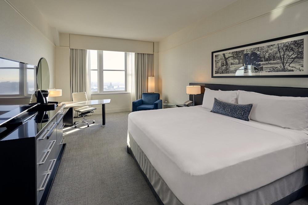 Luxury Suite, Corner - Photo 3