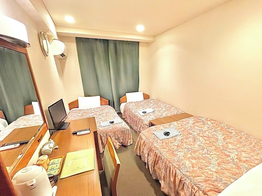 Triple Room, 3 Bedrooms, Non Smoking photo 1