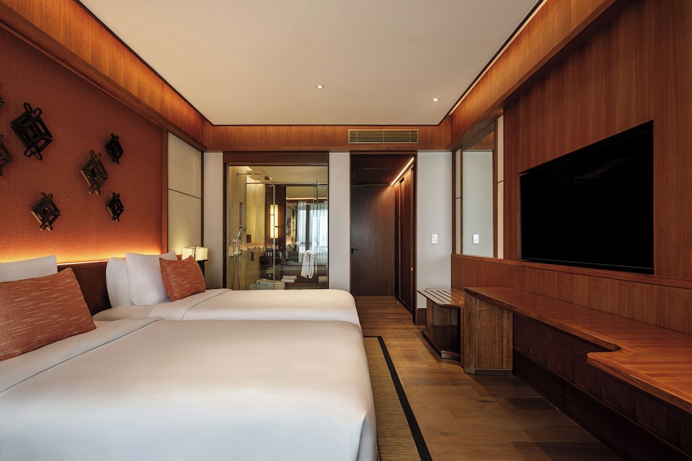 Deluxe Ocean View Twin - Photo 5