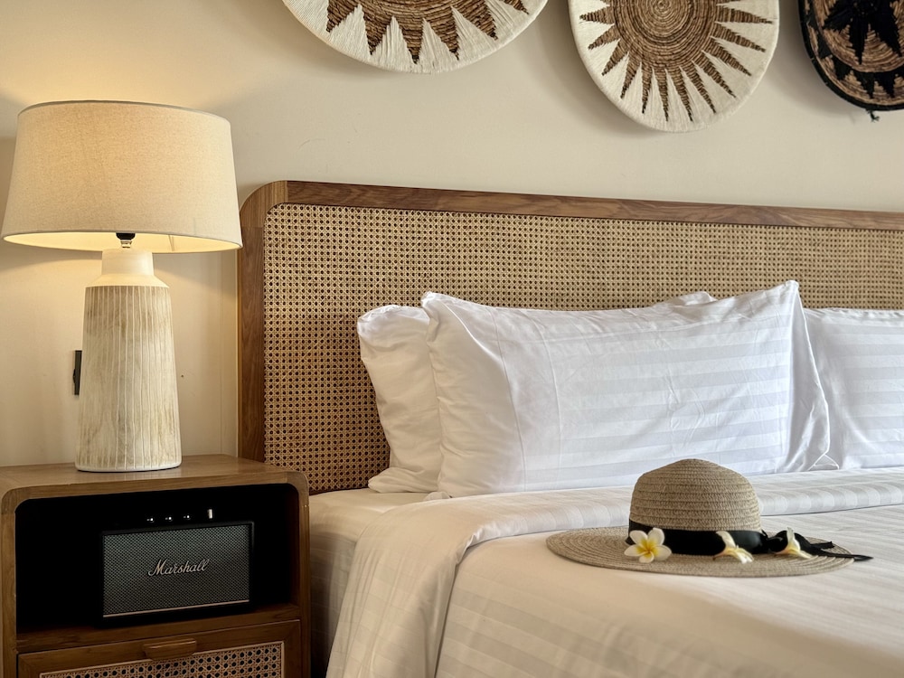 Beach Front Villa ( 1 Way Airport Transfer) - Photo 11