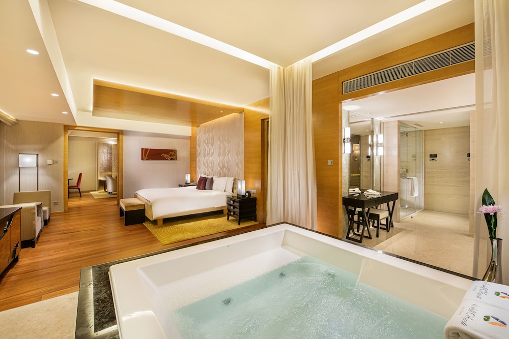 Premier Suite