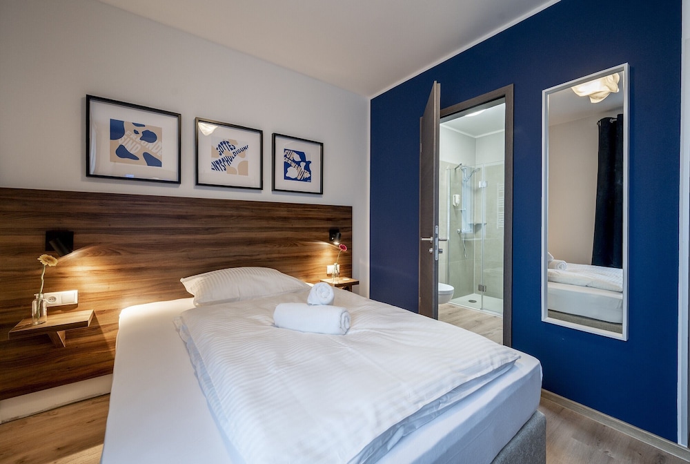 Economy Double Room photo 1