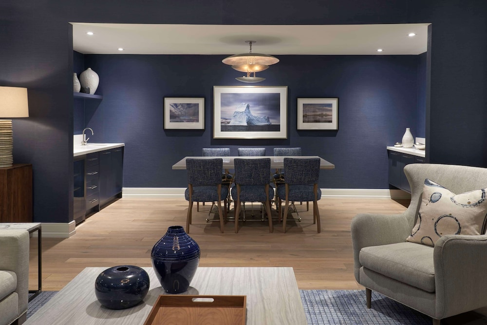 Signature Suite - Kensington
