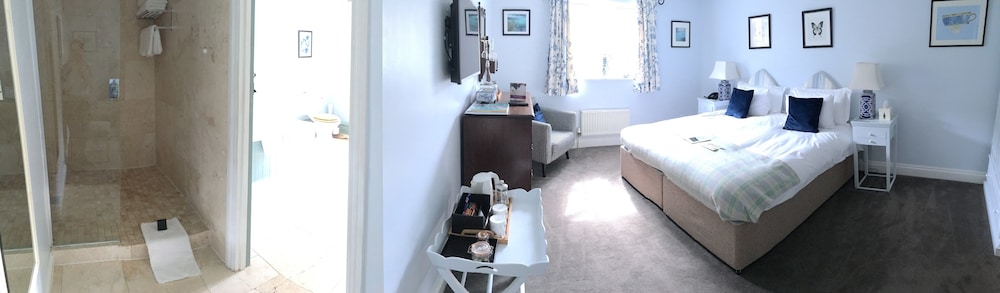 Superior Double Room, Ensuite, Garden View (Twin available) photo 2
