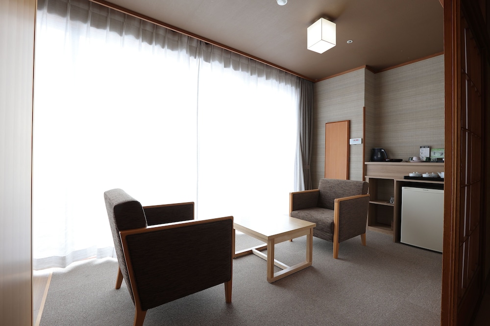 Modern Japanese Triple Room with Open-air Bath, Non Smoking photo 3
