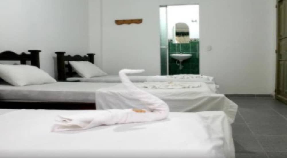 Basic Triple Room, Multiple Beds, Non Smoking photo 2