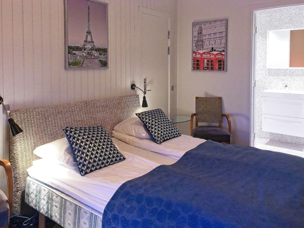 Economy Room (Motel) - Photo 15