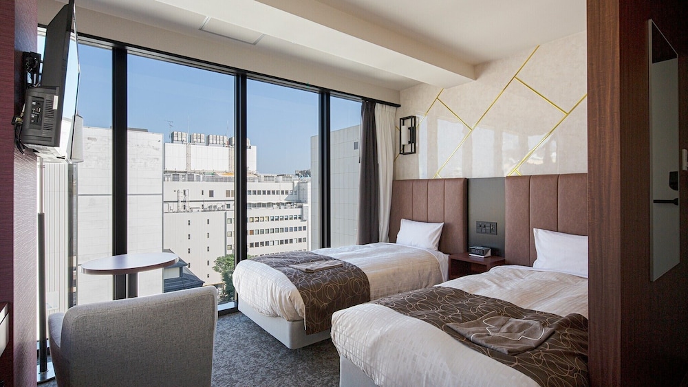 Standard Twin Room, Non Smoking - Photo 1