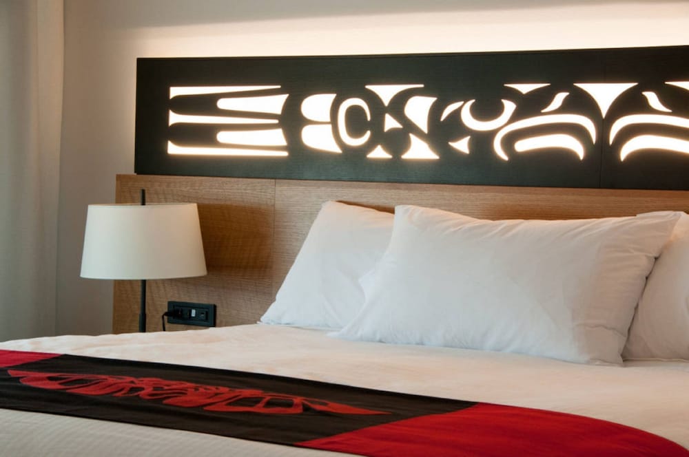Room (Room, 2 Queen Beds, Mountain Side) photo 2