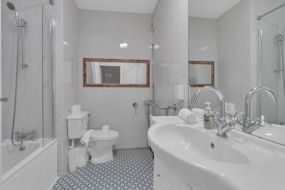 Apartment photo 3