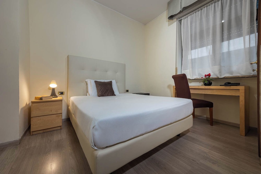 Standard Single Room - Photo 1