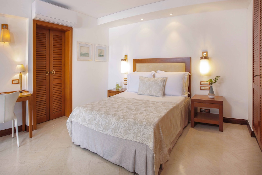Classic Bungalow, Sea View - Photo 1