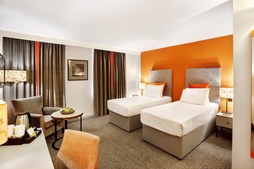 Classic Twin Room, 2 Twin Beds, Non Smoking photo 2