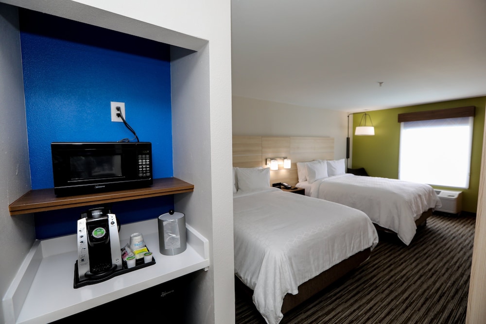 Standard Room, 2 Queen Beds, Accessible (Communications, Mobility, Access Tub) - Photo 2