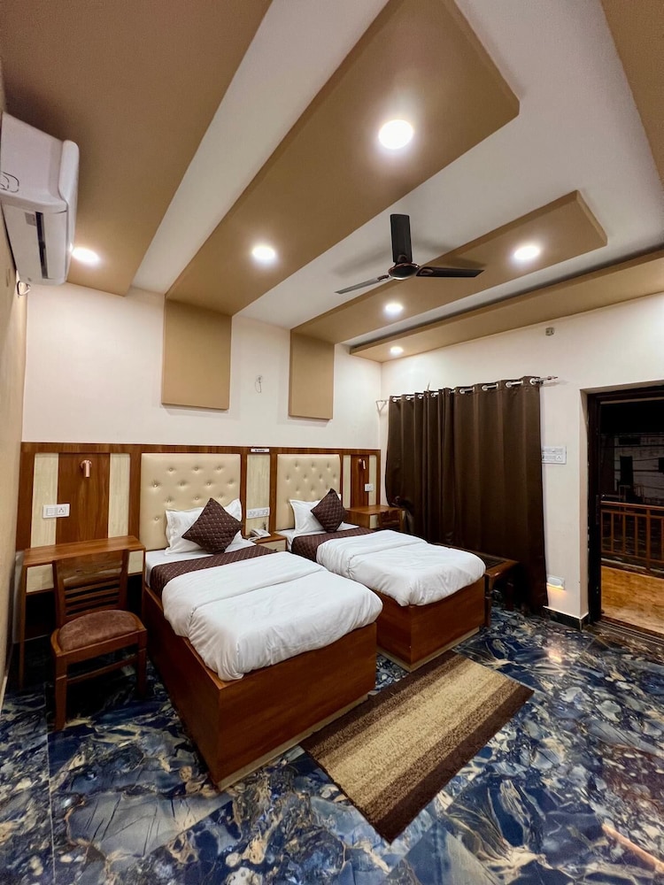 Deluxe Room - Photo 6