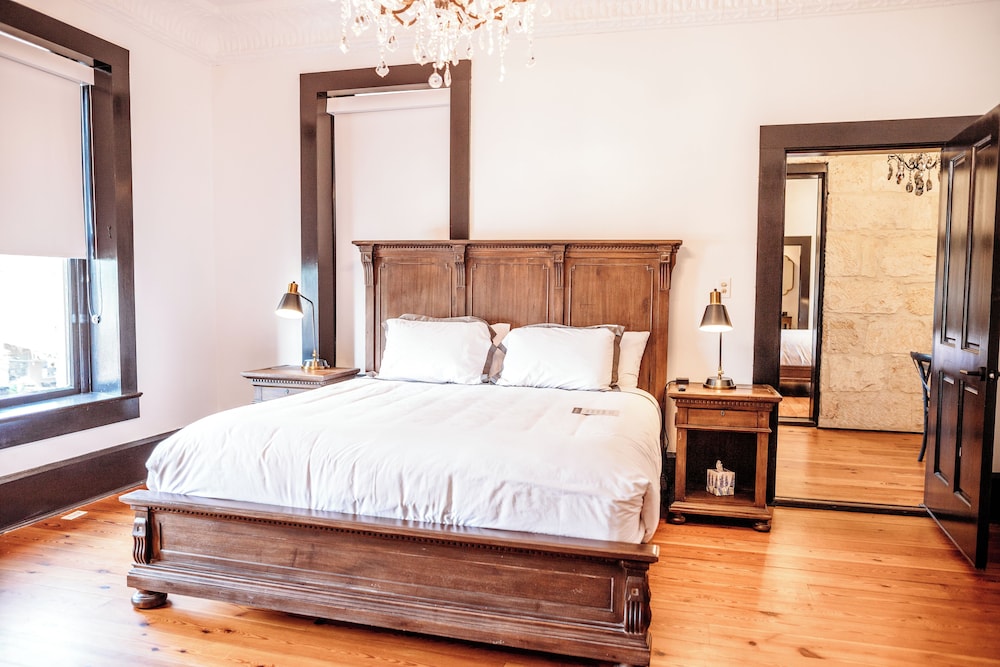 Suite 23 photo 1